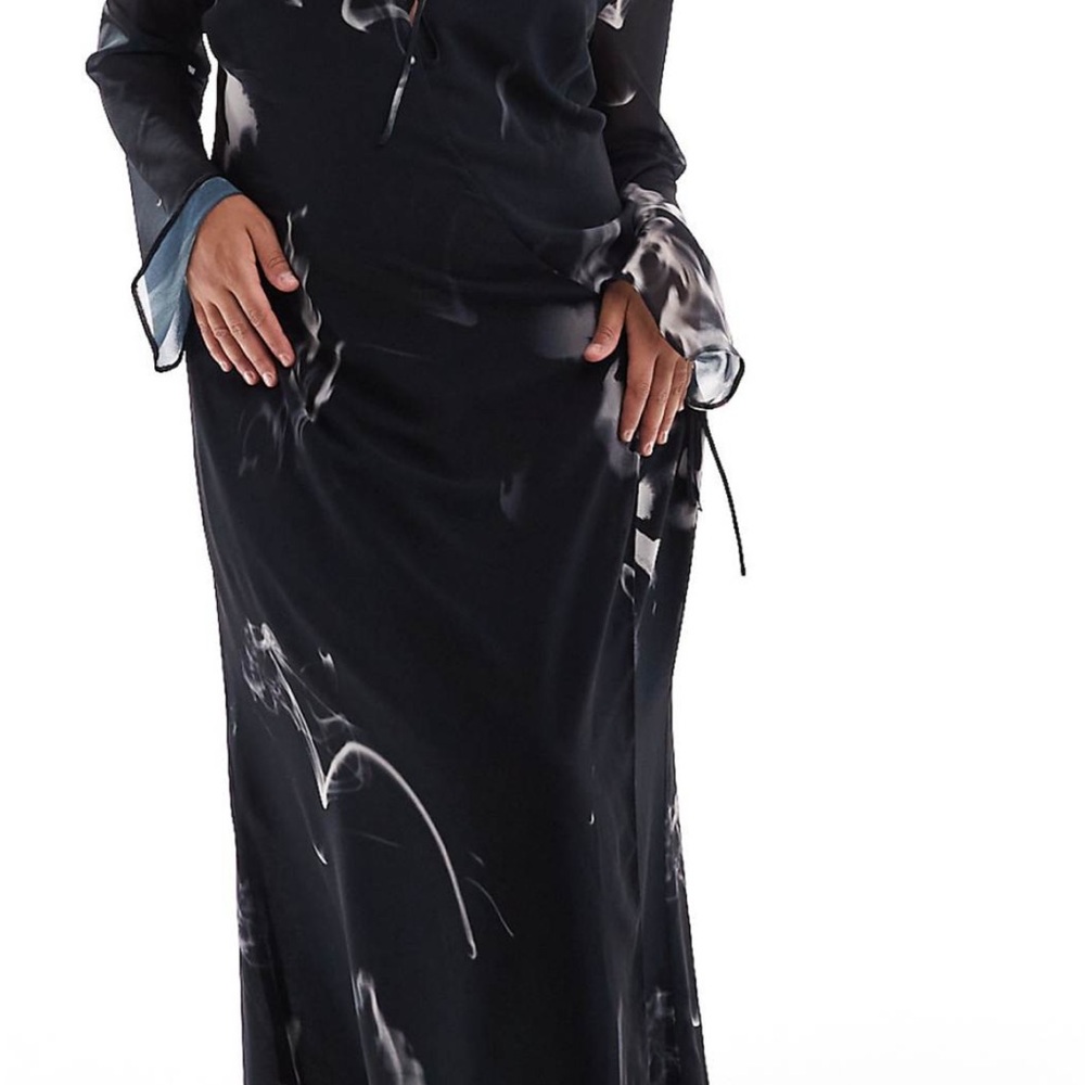 ASOS Curve Black and White Long Sleeve Dress - Picture 3 of 3